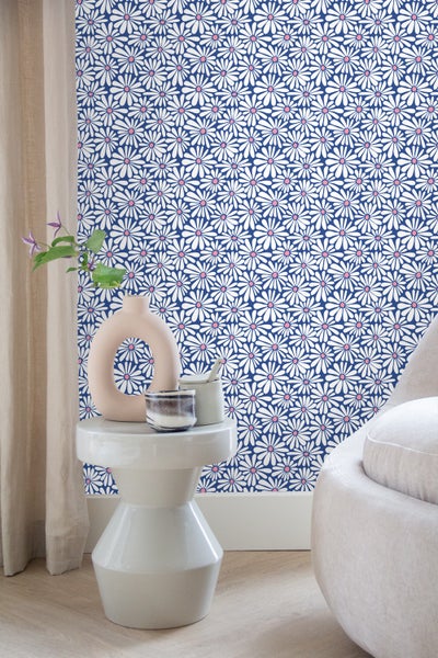ESTAhome Tapete Gänseblümchen Blau und Rosa - 50 x 900 cm - 131150