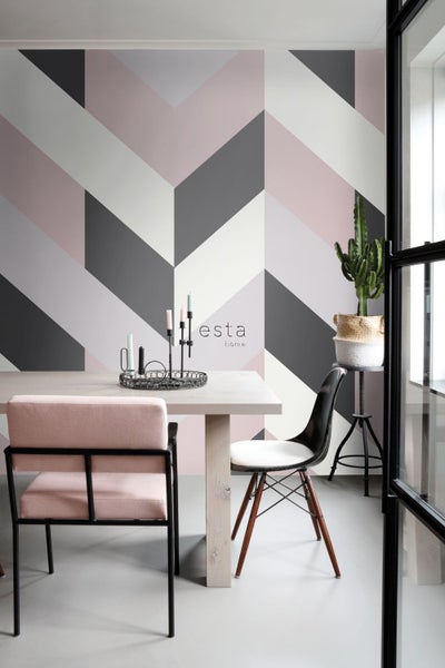 ESTAhome Fototapete Fischgrätmuster Schwarz, Weiß und Altrosa - 150 x 279 cm - 158902