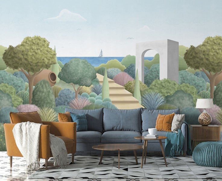 Wohnzimmer mit gemusterter Tapete, Sofa und Sessel