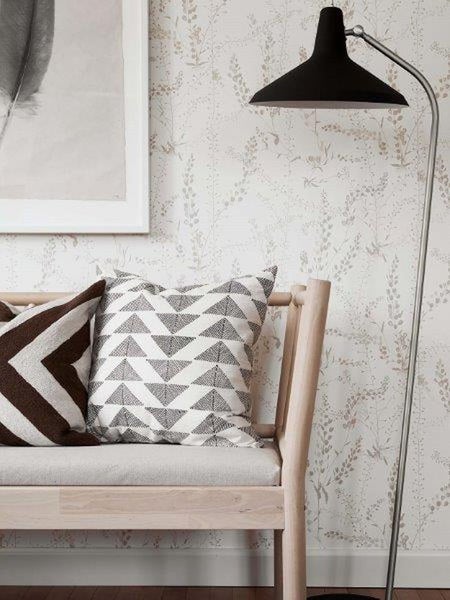 Kunststoff-Befestigungsschiene für Rohre