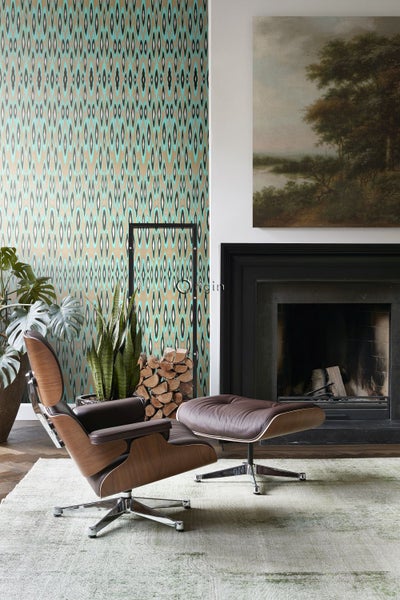 Tapetenrolle mit geometrischem Muster