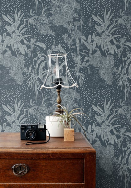 ESTAhome Tapete tropische Blätter Graublau - 50 x 900 cm - 139892