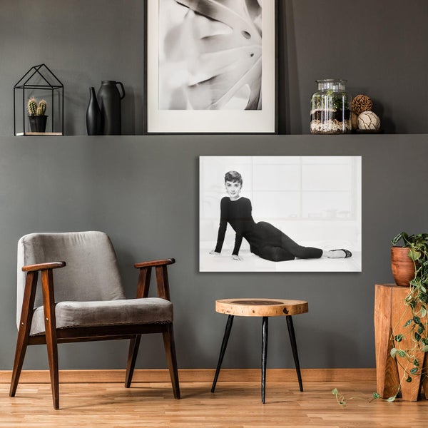 Acrylglasbild | Glasbild | Wanddeko | Audrey Hepburn | inkl. rückseitigem Aufhängesystem | Artikel: AGP00598 Format: 60x40 cm