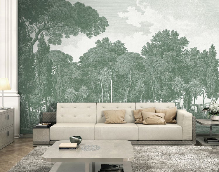 Wohnzimmer mit Sofa und Waldtapete