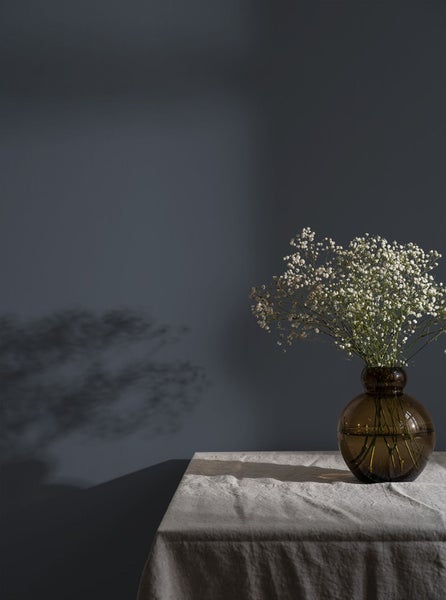 Tapete mit Blumen und Schmetterlingen