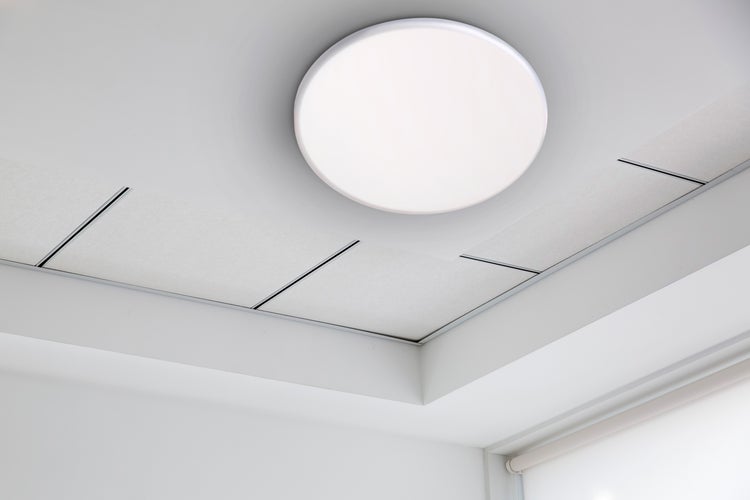 Technische Zeichnung eines runden Objekts mit Durchmesser 215 Millimeter