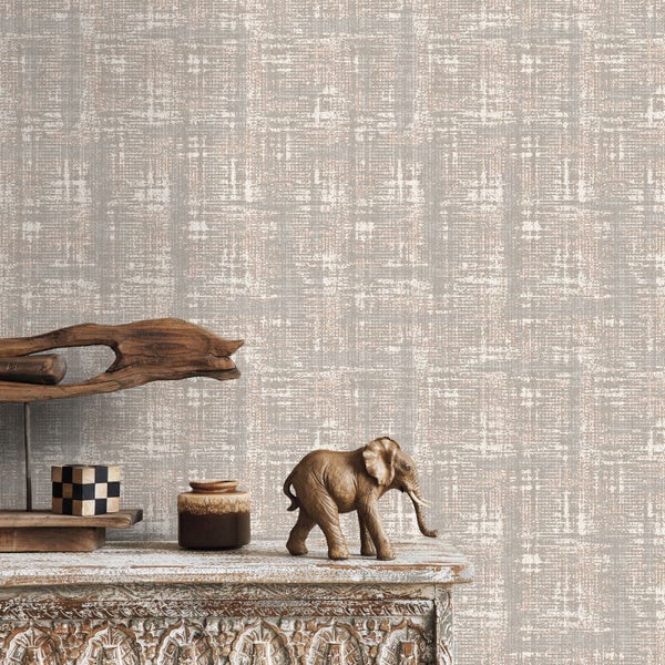 Gemusterte Tapete mit Möbeln und Dekoration