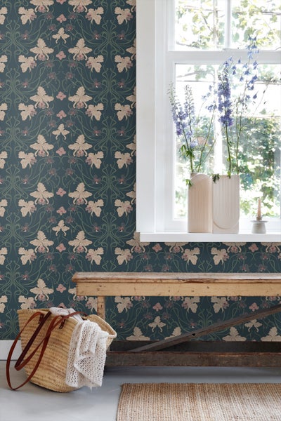 ESTAhome Tapete Blumenmuster im Jugendstil Dunkelblau, Beige und Graugrün - 50 x 900 cm - 139669
