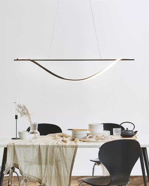 Skizze einer Pendelleuchte mit Abmessungen