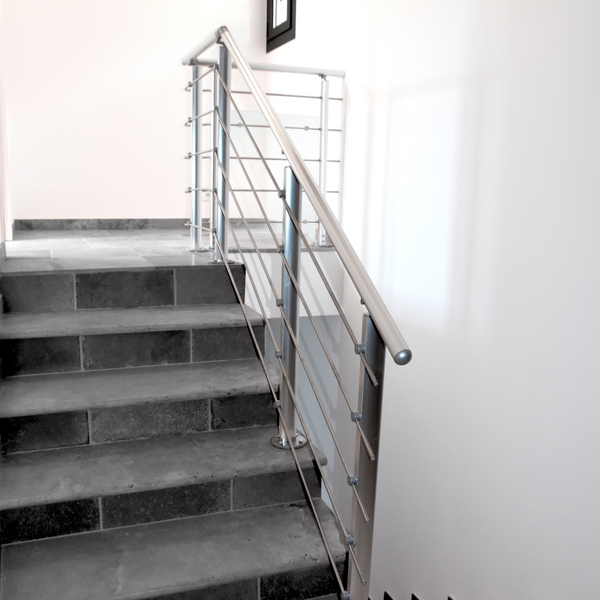 Treppe mit Geländer aus Edelstahl