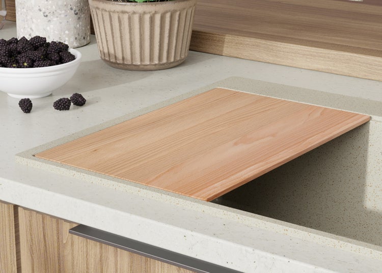 Spüle mit Abdeckung und Schale Brombeeren