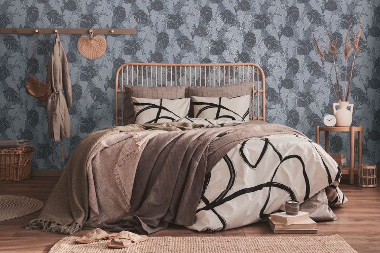 Rechteckiger Teppich mit ornamentalen Mustern