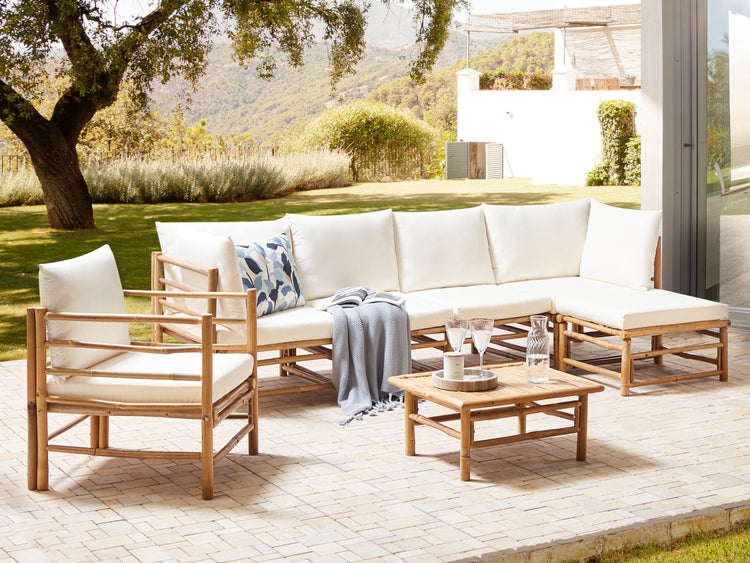 Lounge Set mit Tisch 6-Sitzer CERRETO linksseitig Bambusholz Cremeweiß