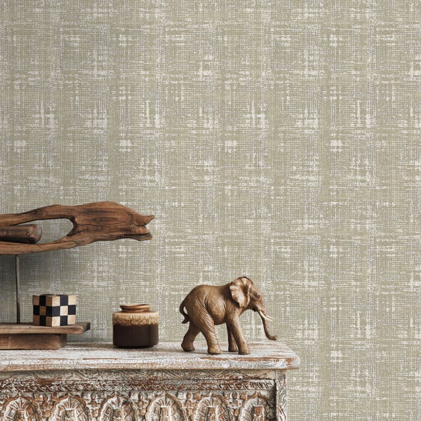 Gemusterte Tapete mit textiler Struktur im Interieur