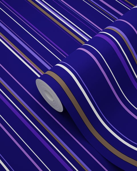 Tapetenrolle mit Streifenmuster