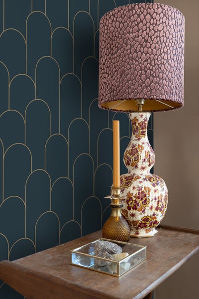 ESTAhome Tapete Art Decó Muster Dunkelblau und Gold - 50 x 900 cm - 139657