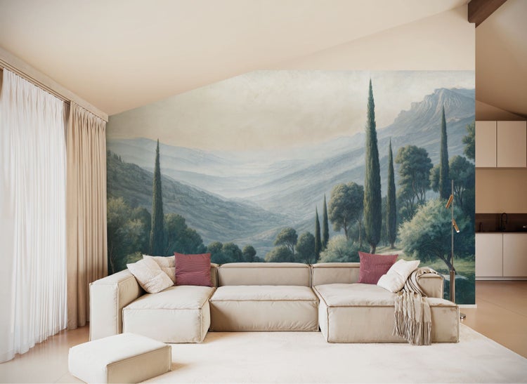 Wohnzimmer mit Landschaftstapete, Sofa und Teppich für ein helles und geräumiges Ambiente.