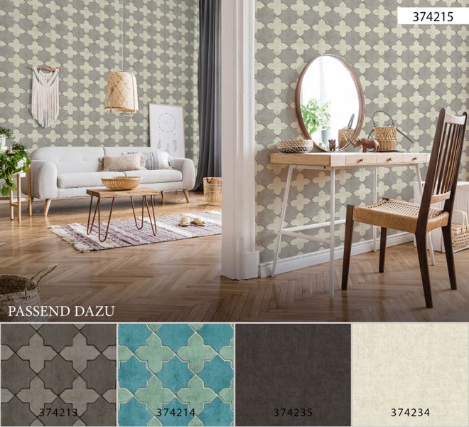 Geschmückter Weihnachtsbaum mit Schleife und Christbaumkugeln