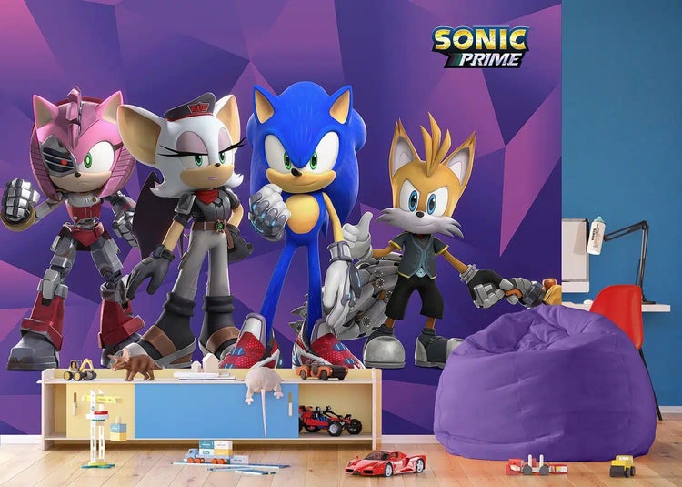 Großflächige Fototapete Sonic Prime in einem hellen Kinderzimmer mit Spielfiguren wie Sonic und Tails, inklusive Sonic Prime Logo.