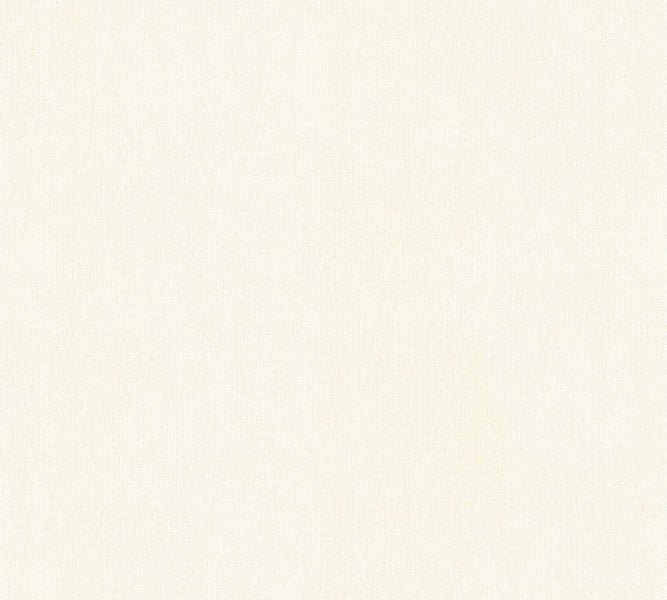 Nahaufnahme von blühenden Clematis im Garten