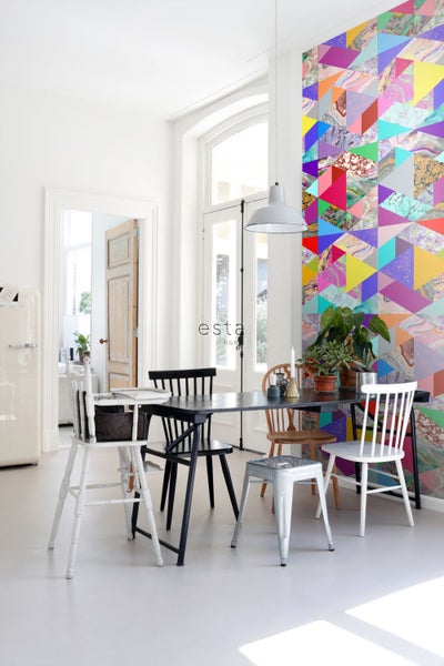 ESTAhome XXL-Vliestapete Dreiecke in Marmoroptik Gelb, Blau, Rosa und Grün - 50 x 900 cm - 158914