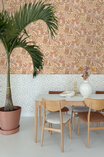 ESTAhome Tapete Blätter Beige, Terrakottarosa und Violett - 50 x 900 cm - 139679