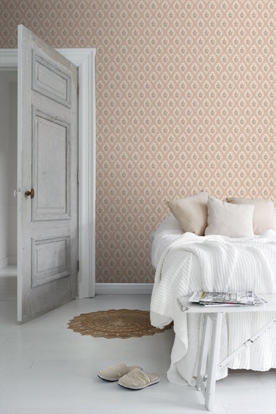 Doppelflügeltor aus Metall mit Schloss