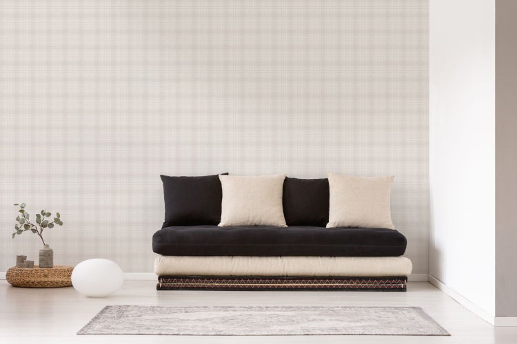 Bodenprofil aus Metall mit Befestigungslöchern