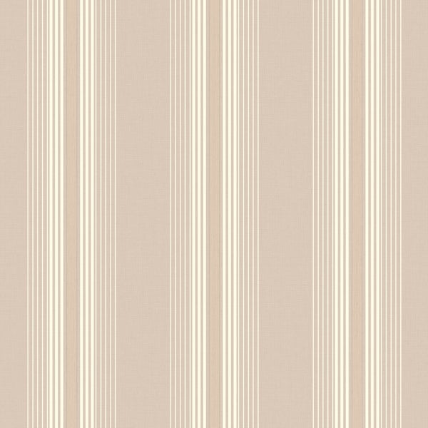 Wohnzimmer mit gestreifter Tapete, Sofa, Pflanze und Beistelltisch.