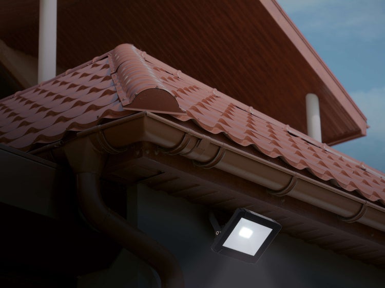 LED-Außenleuchte RADIA 10W , aus Metall und Glas in Schwarz, mit integrierter LED