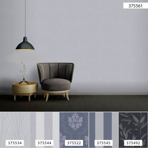 Silberkraft Kakteendünger neben verschiedenen Kakteen