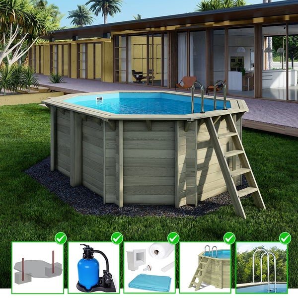 Aufstellpool aus Holz mit Leiter, Sandfilteranlage und Zubehör im Garten