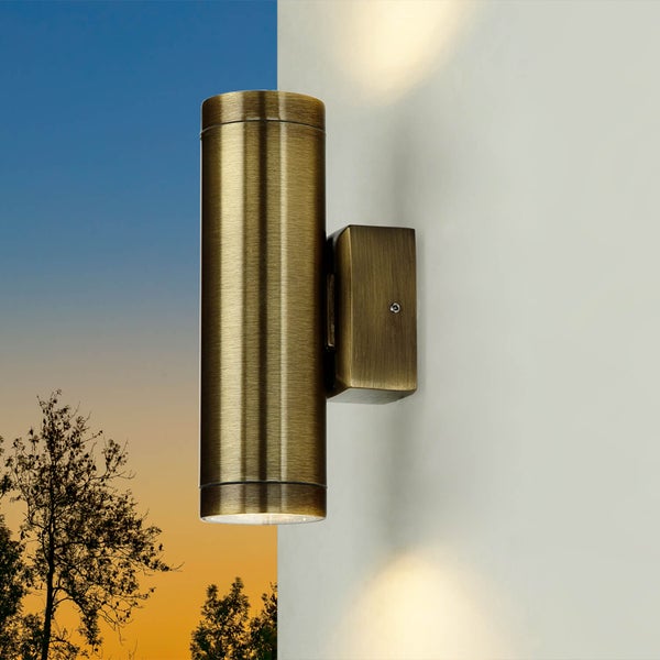 Bronzefarbene Wandleuchte für den Außenbereich