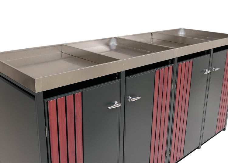 Verkaufstisch mit Edelstahlabdeckung und Schränken