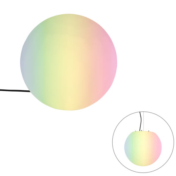 Kugelförmige Pendelleuchte mit einem Farbverlauf in Regenbogenfarben und einem schwarzen Stromkabel.