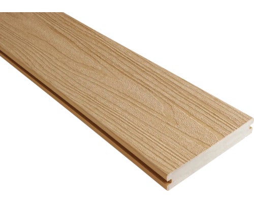 Terrassendiele aus Holz-Kunststoff-Verbundwerkstoff mit Holzmaserung und seitlicher Nut.