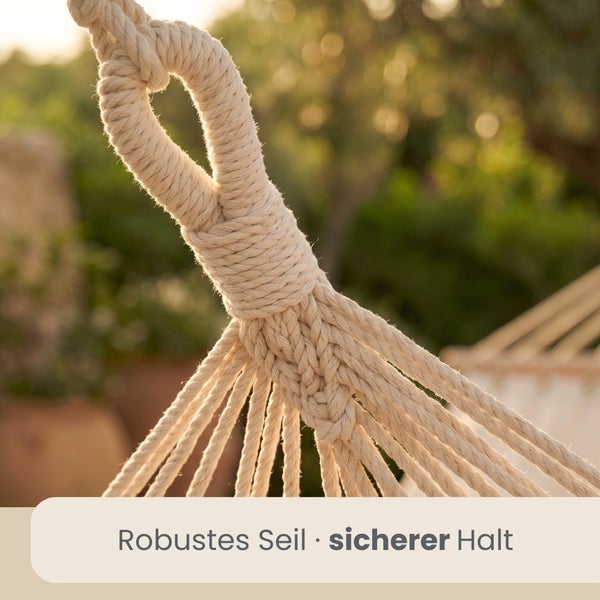 Robustes, geflochtenes Seil mit einem stabilen Knoten für eine Hängematte.