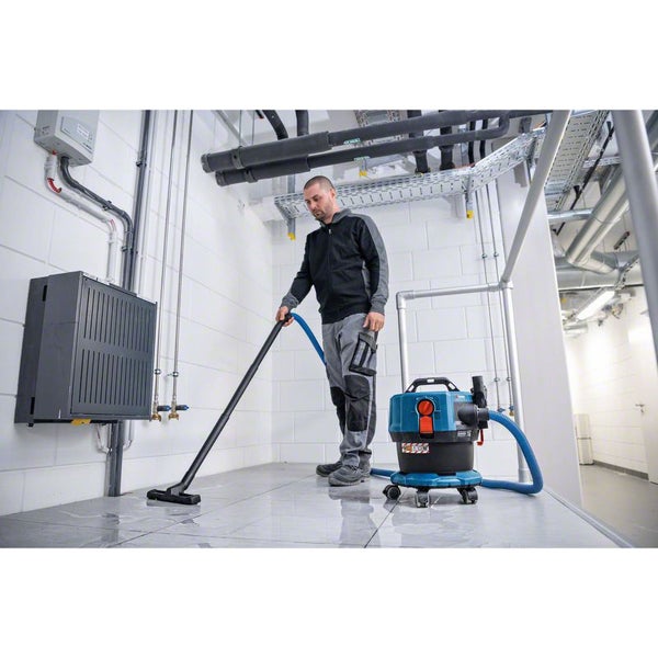 Bosch Akku-Staubsauger GAS 18V-12 MC / 2x 8,0 Ah ProCORE + Ladegerät
