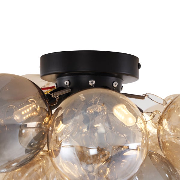 Deckenleuchte mit mehreren Glühbirnen