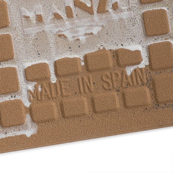 Rückseite einer Wandfliese mit Profilierung und Prägung Made in Spain