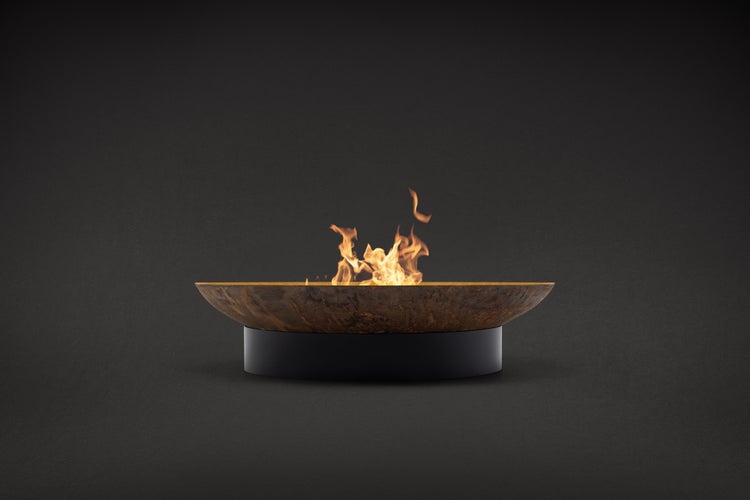 The Favilla SILIA Feuerkorb aus Cortenstahl mit schwarzem Sockel – Design-Feuerstelle 81×81×20 cm – moderne Feuerschale für Garten, Terrasse & Balkon – Outdoor Feuerbecken