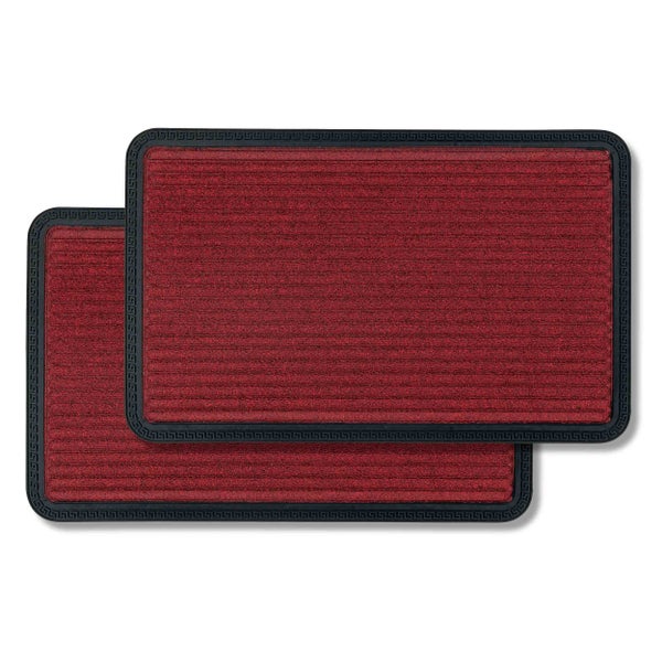 Zwei rote Fußmatten mit Mäandermuster