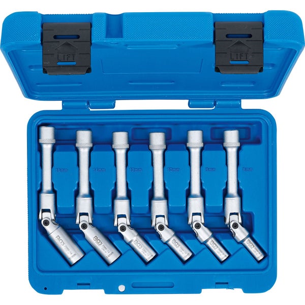 Steckschlüsseleinsatz Set mit Kardangelenk und verschiedenen Größen in einem blauen Koffer