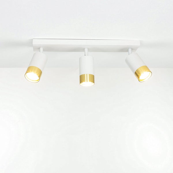 Deckenleuchte mit drei Strahlern