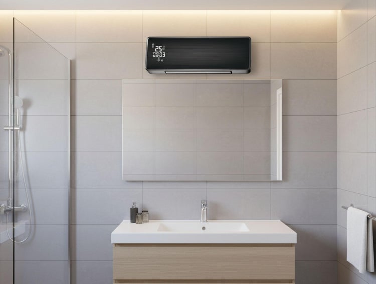 Modernes Badezimmer mit Heizlüfter, Waschtisch und Spiegel