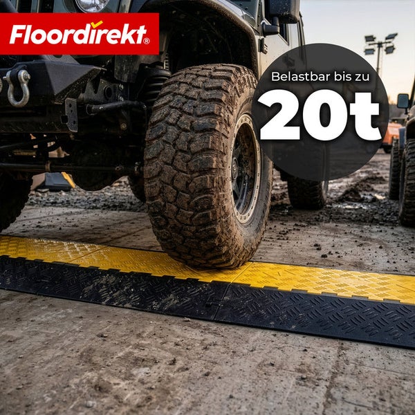 Floordirekt Logo. Überfahrbare Kabelbrücke mit einer Belastbarkeit von bis zu 20 Tonnen, auf der ein schweres Fahrzeugrad steht.