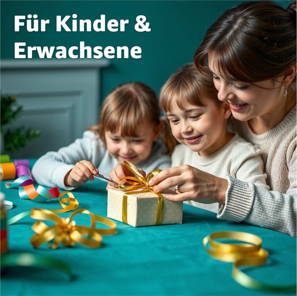 Mutter und Töchter verpacken ein Geschenk für Kinder und Erwachsene
