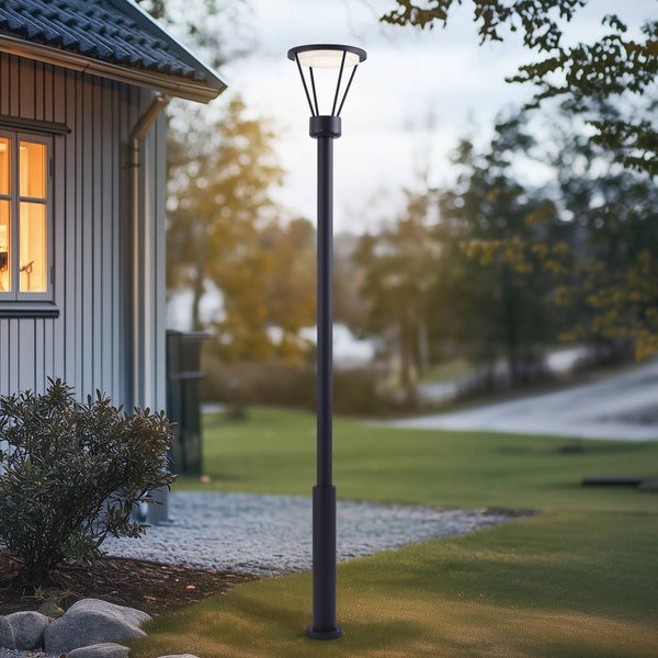 Lucande LED Mastleuchte außen Elario (Modern) in Schwarz aus Aluminium (1 flammig, ) - Kandelaber Außenleuchte