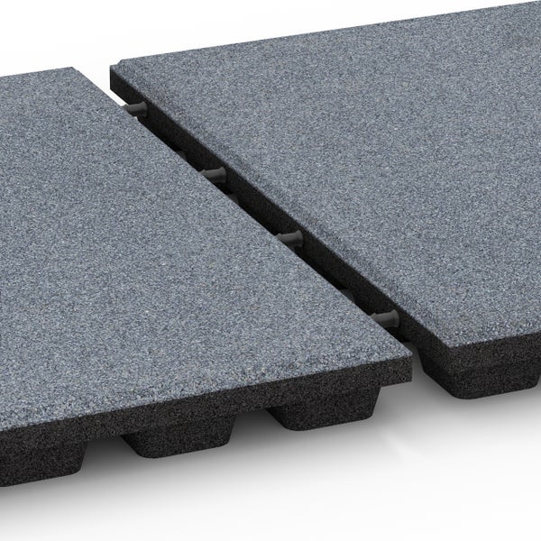 Zwei Fallschutzmatten aus Gummigranulat mit Steckverbindung durch schwarze Verbindungsstifte.