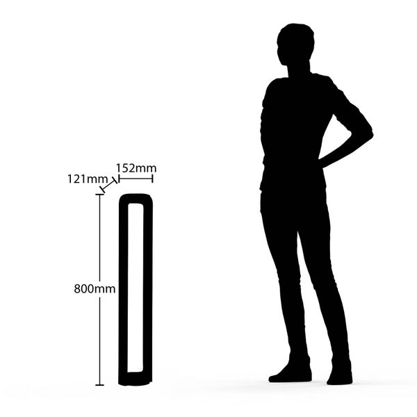 Außenleuchte im Größenvergleich zu einer Person, Maße: Höhe 800 Millimeter, Breite 152 Millimeter, Tiefe 121 Millimeter.